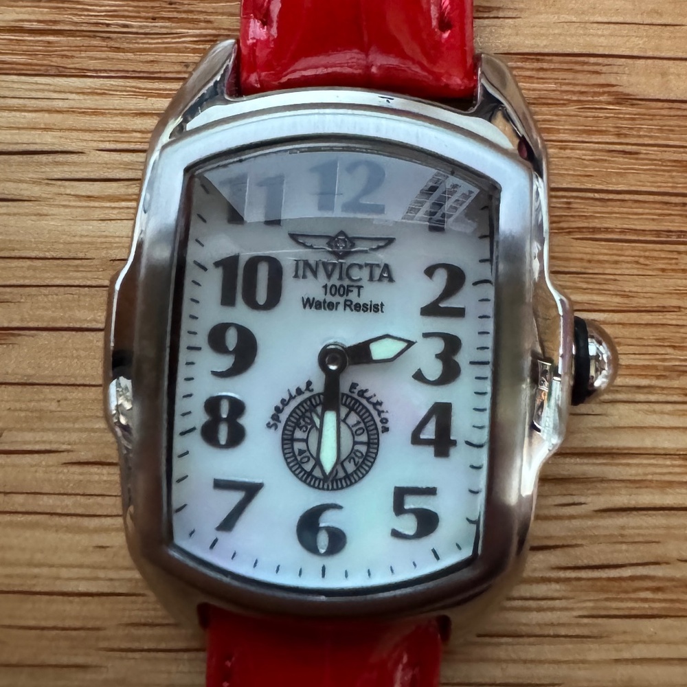 🎉 Host Pick 🎉  NEW - Invicta Lupah Watch -  w/o original Box